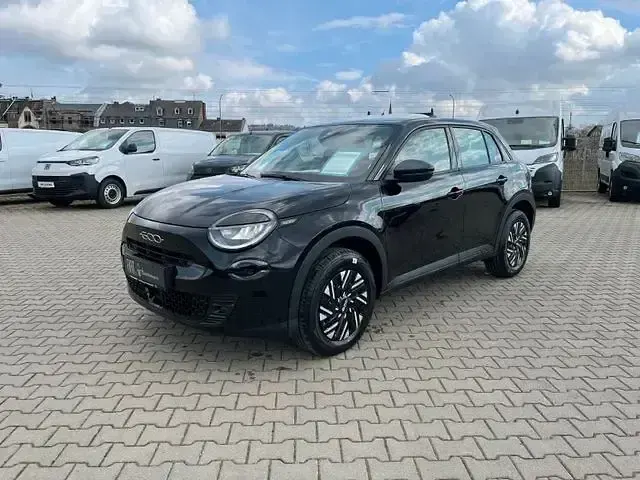 Gebraucht Fiat 600 Style 101 PS (74 kW) 2024 Schwarz Limousine