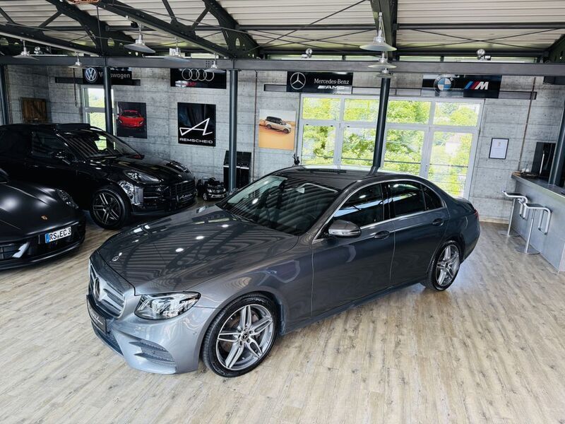 Gebraucht Mercedes E220 AMG line 194 PS (142 kW) 2018 Selenitgrau Limousine