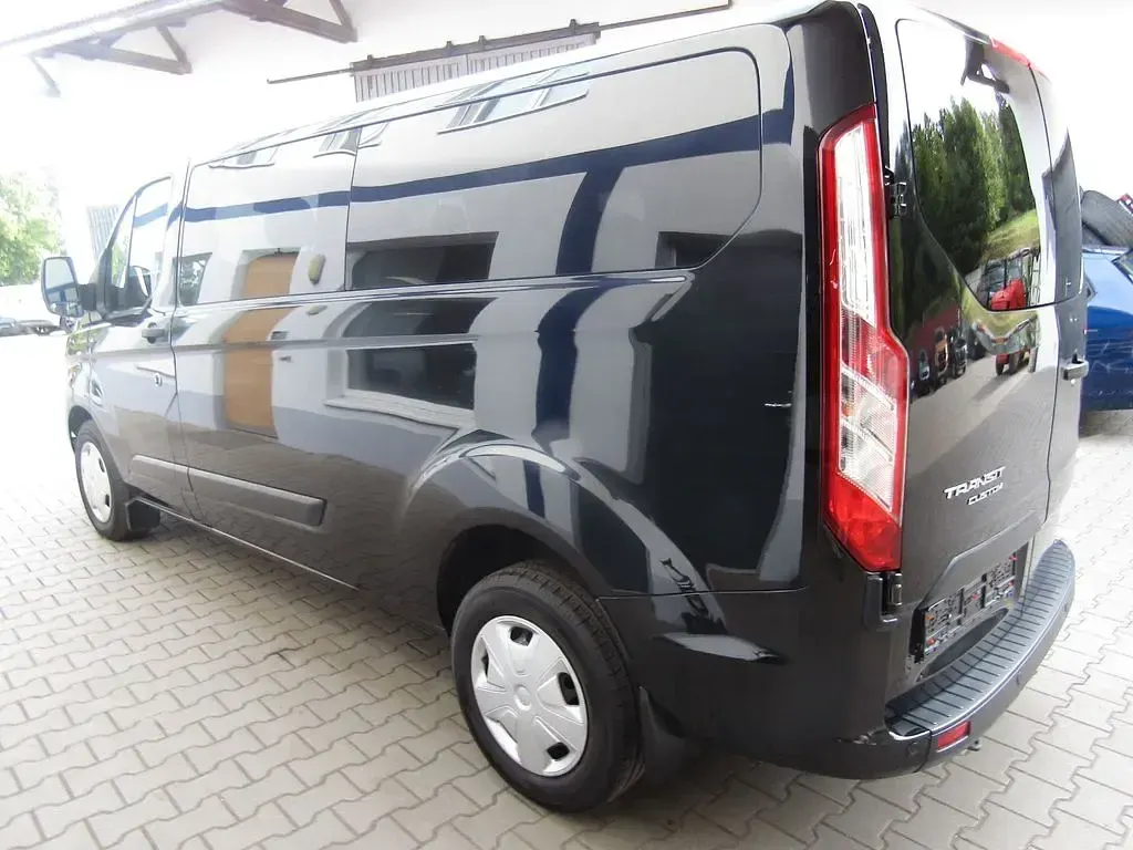 Gebraucht Ford Transit Custom 131 PS (96 kW) 2022 Agate black Van / Kleinbus