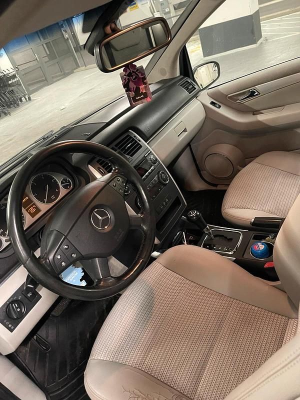 Gebraucht Mercedes B180 109 PS (80 kW) 2007 Schwarz Van / Kleinbus