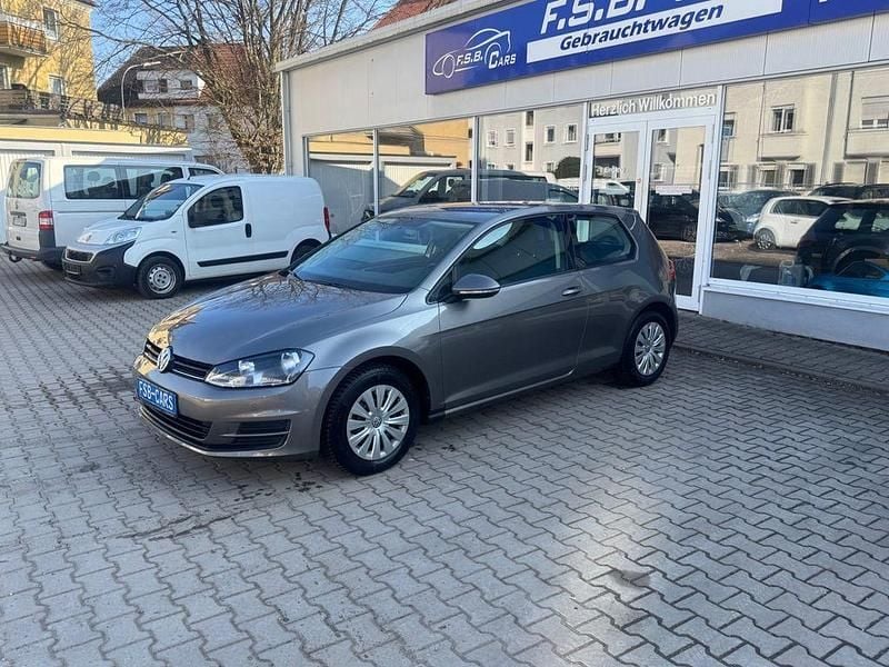 Gebraucht VW Golf VII Trendline 86 PS (63 kW) 2014 Grau Limousine