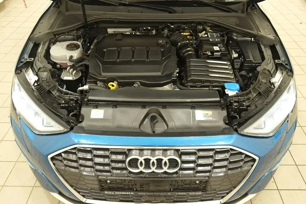 Gebraucht Audi A3 Advanced 150 PS (110 kW) 2022 Blau Limousine