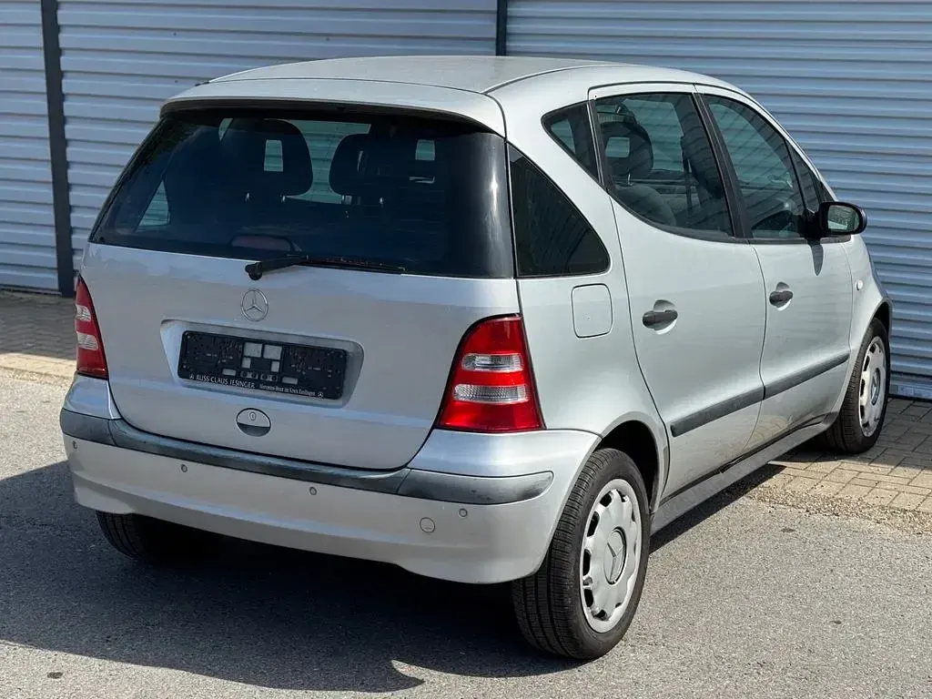Gebraucht Mercedes A160 102 PS (75 kW) 2001 Silber Limousine