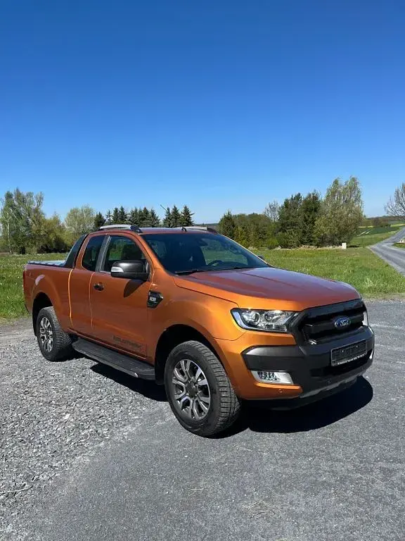 Gebraucht Ford Ranger Wildtrack 200 PS (147 kW) 2017 Orange Pickup