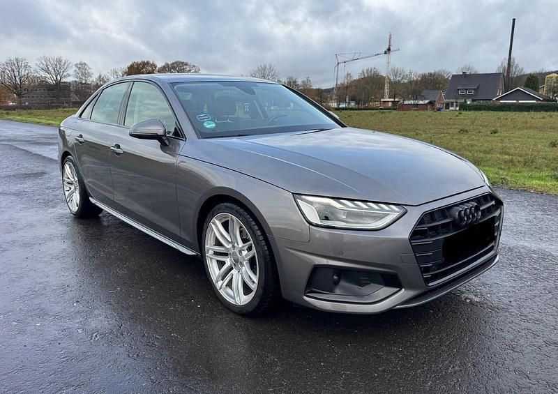 Gebraucht Audi A4 Ambiente 163 PS (119 kW) 2019 Andere farben Limousine
