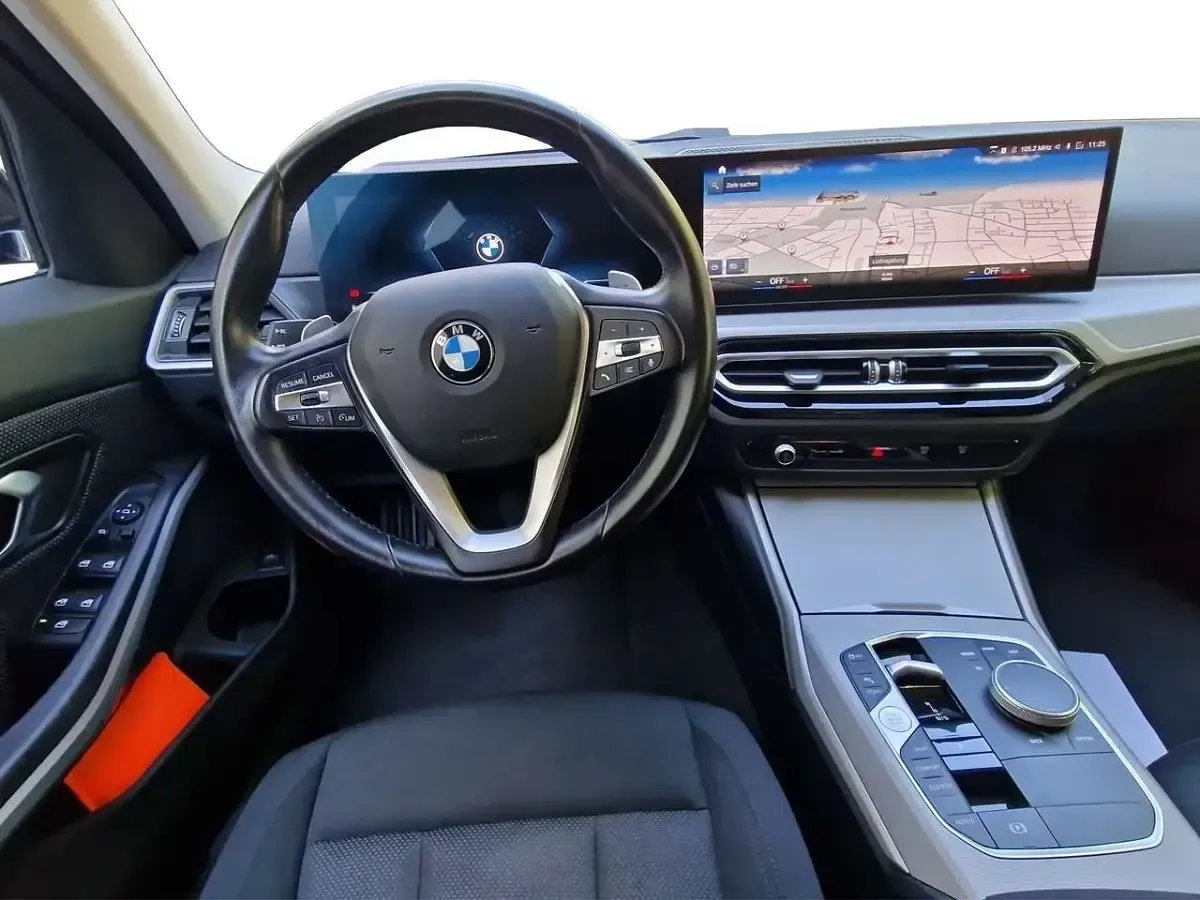 Gebraucht BMW 318 156 PS (114 kW) 2023 Schwarz Limousine