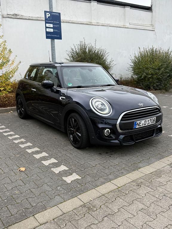Blau Gebraucht 2021 Mini John Cooper Works Kleinwagen | 15.990 € (Superpreis) - Bild 1/4