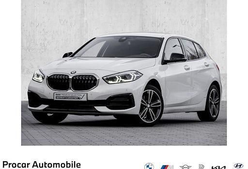 Gebraucht BMW 118 Sport Line 136 PS (100 kW) 2022 Weiß Kleinwagen