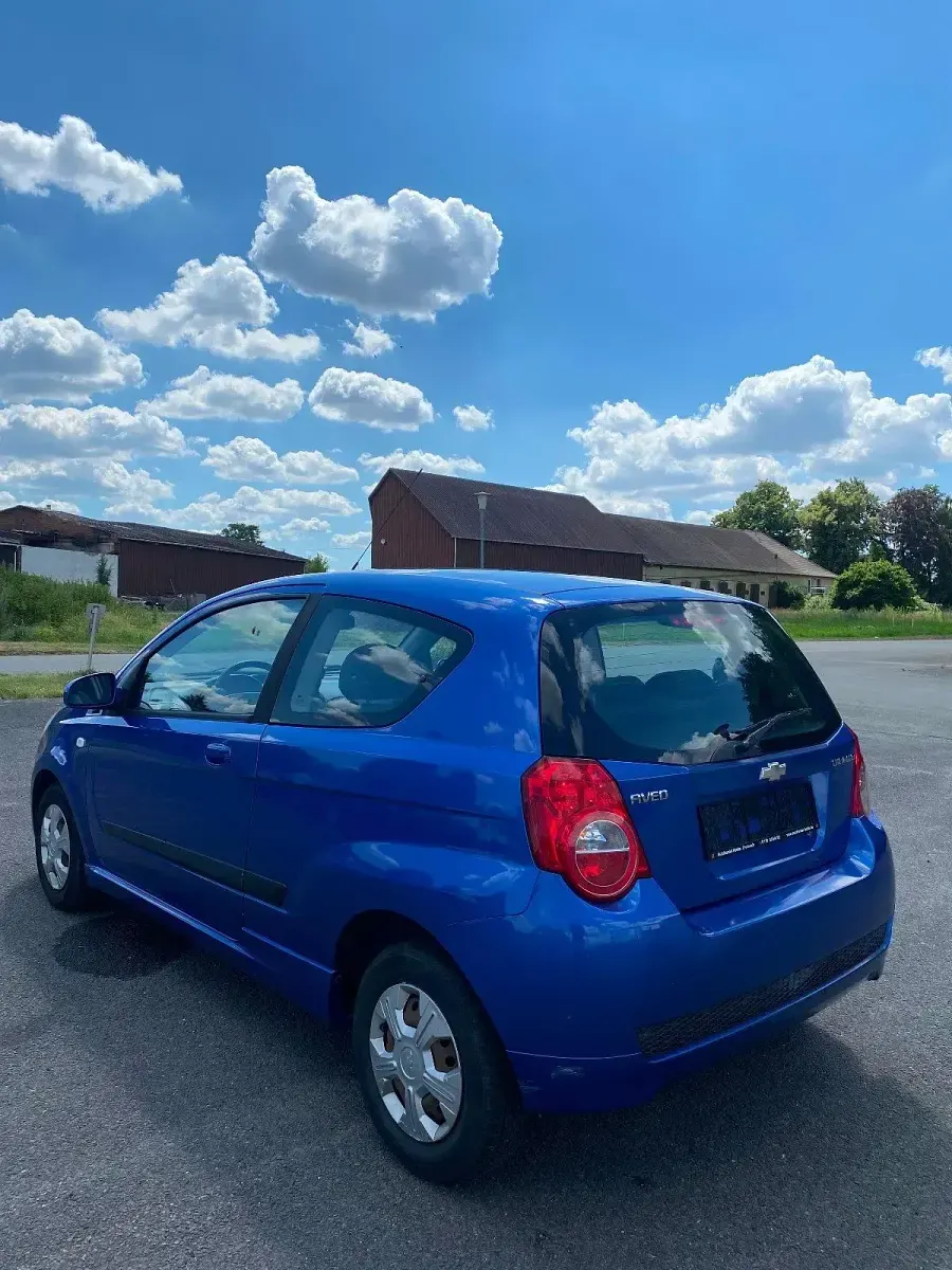 Gebraucht Chevrolet Aveo SE 84 PS (61 kW) 2010 Blau Limousine