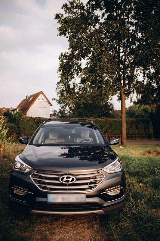 Blau Gebraucht 2016 Hyundai Santa Fe Sport SUV | 13.000 € (Superpreis) - Bild 1/4