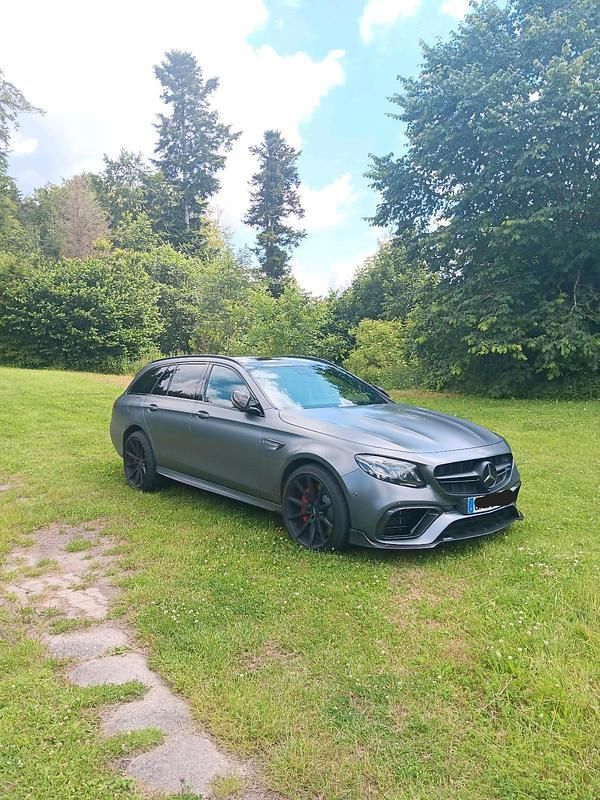 Andere farben Gebraucht 2019 Mercedes E63S AMG Kombi | 63.500 € (Fairer Preis) - Bild 1/4