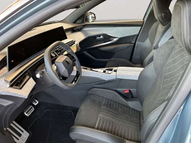 Blau Gebraucht 2024 Peugeot 5008 GT Van / Kleinbus | 39.989 € (Etwas zu teuer) - Bild 1/4