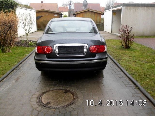 Gebraucht Kia Opirus 203 PS (149 kW) 2004 Blau metallic Limousine