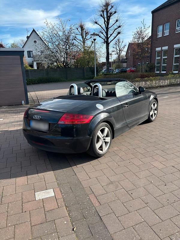 Gebraucht Audi TT Roadster Design 160 PS (117 kW) 2010 Schwarz Cabrio