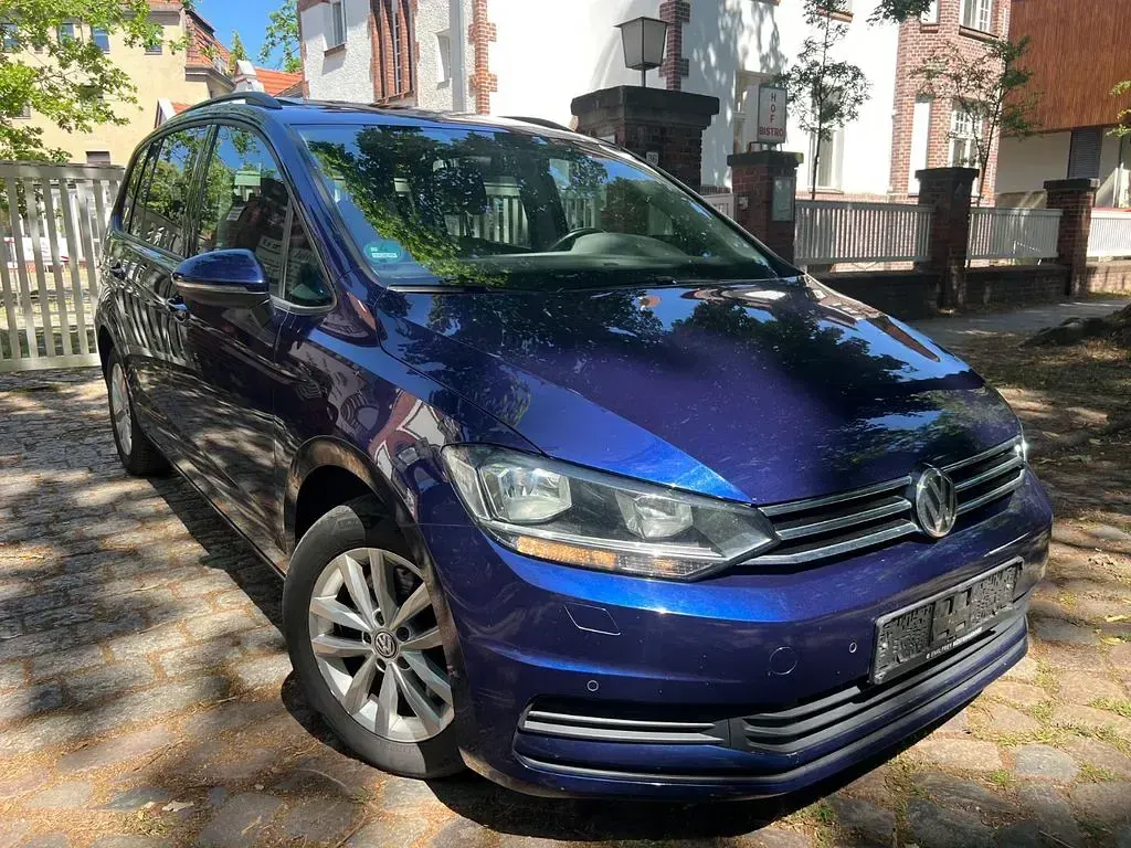 Gebraucht VW Touran 110 PS (80 kW) 2016 Blau Van / Kleinbus