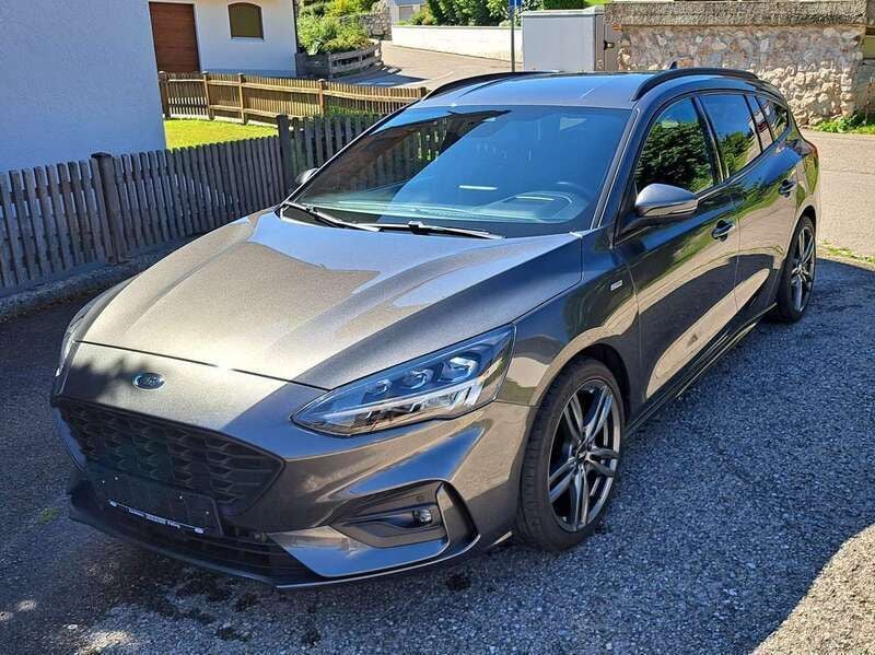 Grau Gebraucht 2020 Ford Focus ST Kombi | 15.350 € (Fairer Preis) - Bild 1/4