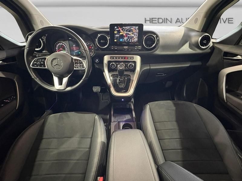 Gebraucht Mercedes T180 Advantage 96 PS (70 kW) 2024 Rot Van / Kleinbus