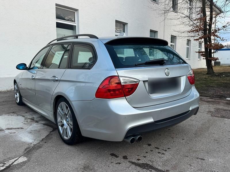 Gebraucht BMW 330 M Sport 231 PS (169 kW) 2007 Silber Kombi