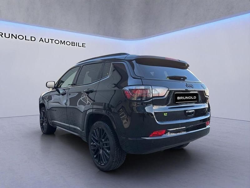 Gebraucht Jeep Compass 131 PS (96 kW) 2023 Schwarz SUV