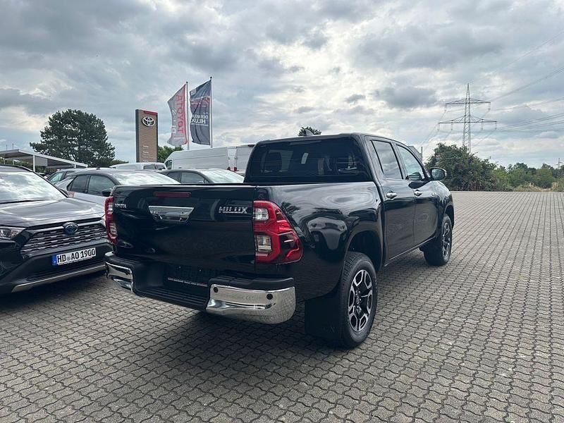 Neu Toyota HiLux Executive 204 PS (150 kW) 2025 Schwarz Abholung