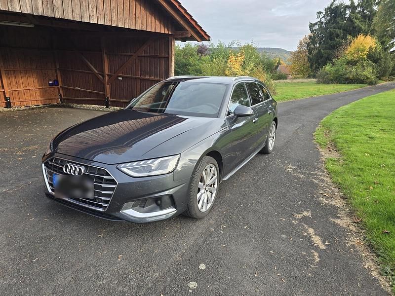 Gebraucht Audi A4 S-Line 190 PS (139 kW) 2020 Grau Kombi