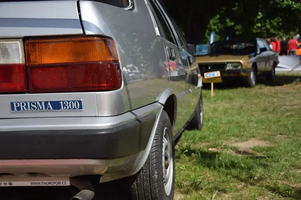 Gebraucht Lancia Prisma 77 PS (56 kW) 1986 Silber Limousine