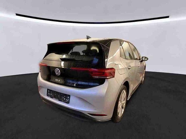 Gebraucht VW ID.3 Pro Performance 150 kW (204 PS) 2021 Scale silver metallic (metallic) Kleinwagen