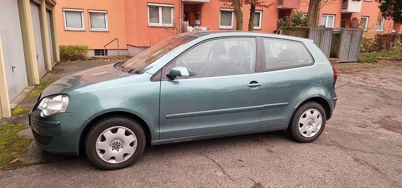 Gebraucht VW Polo 69 PS (50 kW) 2007 Grün Limousine