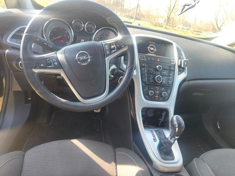 Gebraucht Opel Astra GTC Innovation 165 PS (121 kW) 2012 Schwarz Coupé
