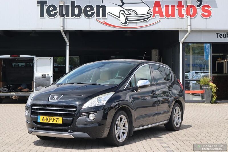 Schwarz Gebraucht 2013 Peugeot 3008 Van / Kleinbus | 5.985 € (Fairer Preis) - Bild 1/4