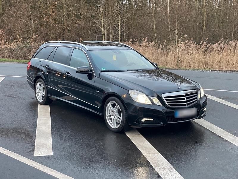 Gebraucht Mercedes E350 231 PS (169 kW) 2009 Schwarz Kombi