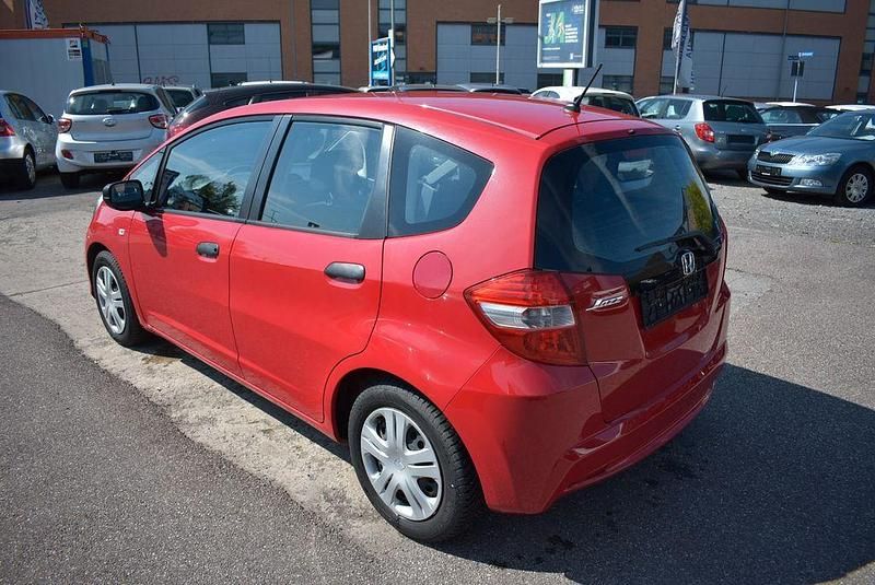 Gebraucht Honda Jazz S 90 PS (66 kW) 2012 Rot Kleinwagen