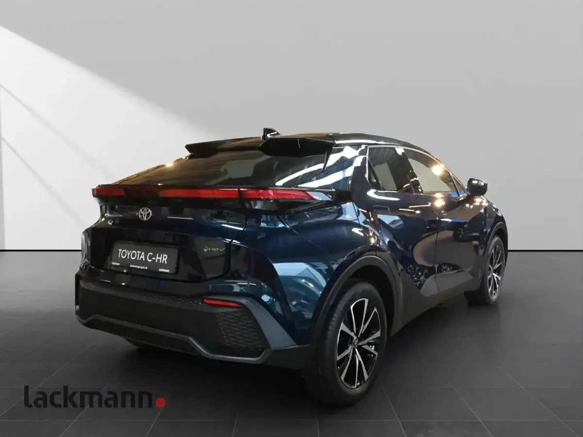 Neu Toyota C-HR 224 PS (164 kW) 2026 Grün SUV