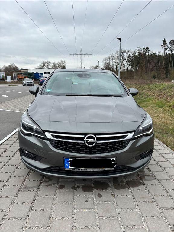 Gebraucht Opel Astra Dynamic 150 PS (110 kW) 2017 Grau Limousine