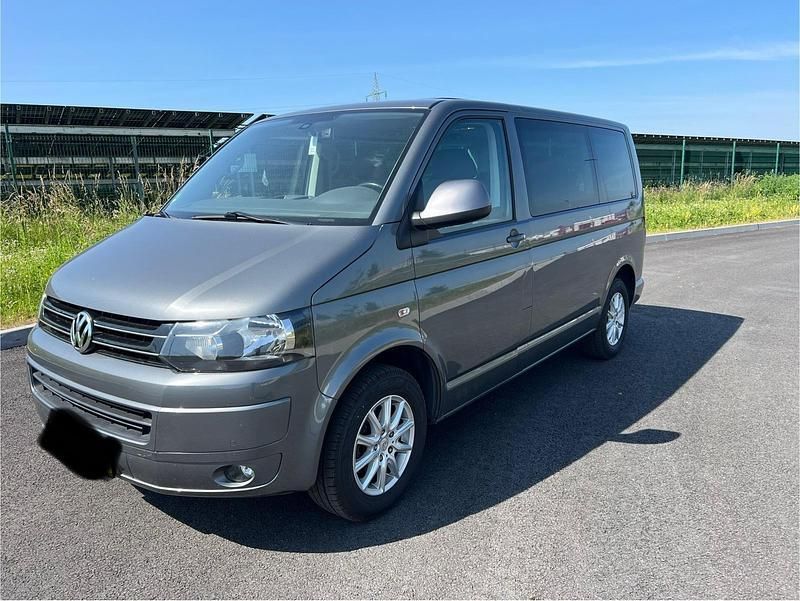 Grau Gebraucht 2012 VW T5 Van | 17.500 € (Guter Preis) - Bild 1/4