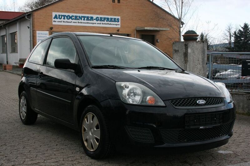 Blau Gebraucht 2007 Ford Fiesta Style Kleinwagen | 2.250 € (Fairer Preis) - Bild 1/4