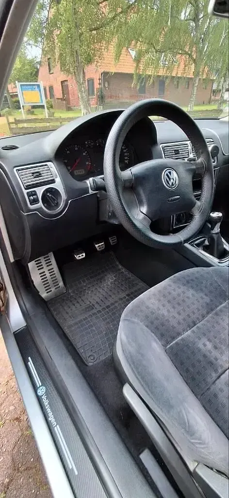 Brugt VW Golf IV 101 HK (74 kW) 2001 Grå Hatchback
