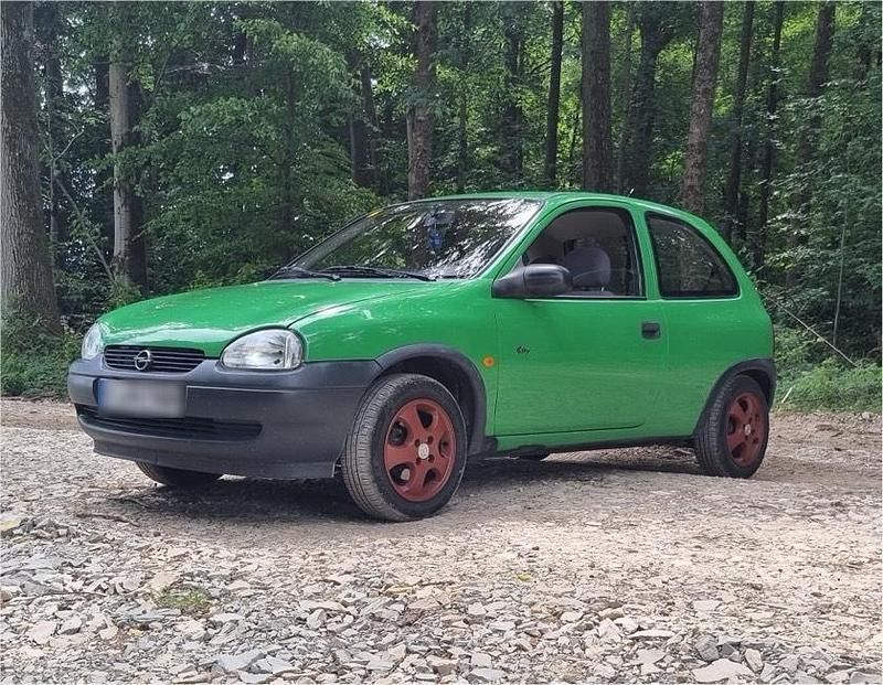 Gebraucht Opel Corsa 54 PS (39 kW) 1998 Grün Kleinwagen
