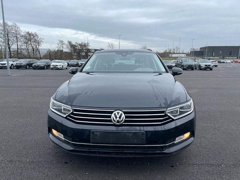 Second-hand VW Passat 150 CP (110 kW) 2018 Negru Berlinǎ