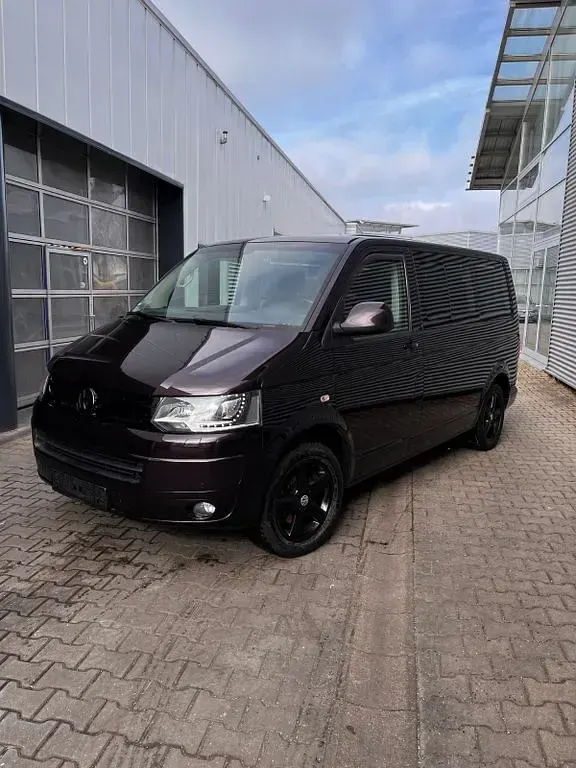 Gebraucht VW Multivan 140 PS (102 kW) 2015 Violet Van / Kleinbus