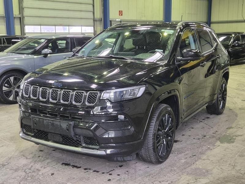 Black clear coat Gebraucht 2022 Jeep Compass SUV | 20.980 € (Guter Preis) - Bild 1/4