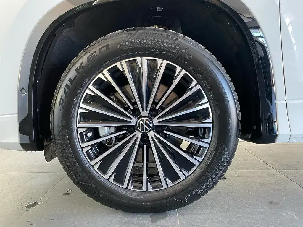 Gebraucht VW Tayron R-line 193 PS (141 kW) 2025 Pure white SUV