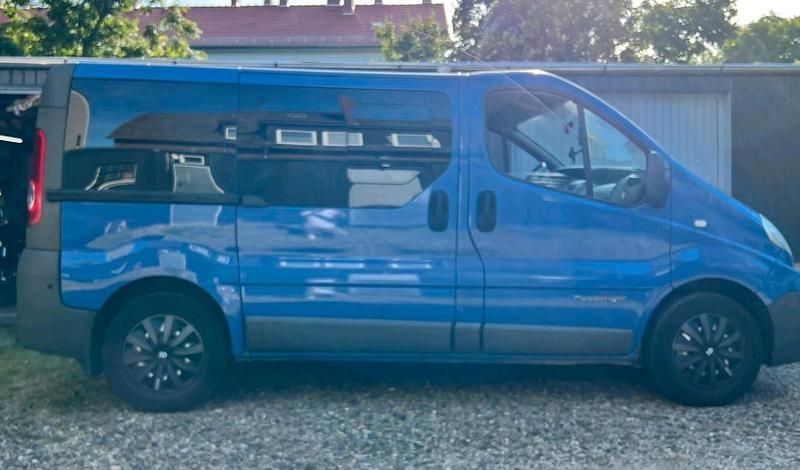 Gebraucht Renault Trafic 116 PS (85 kW) 2007 Blau Van / Kleinbus
