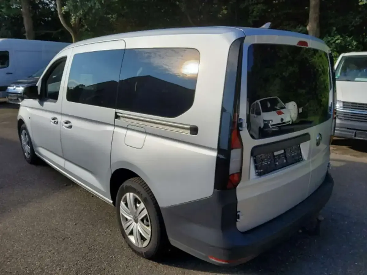 Gebraucht VW Caddy 122 PS (89 kW) 2023 Reflexsilber metallic Van / Kleinbus