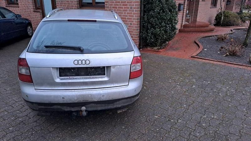 Gebraucht Audi A4 131 PS (96 kW) 2003 Silber Kombi