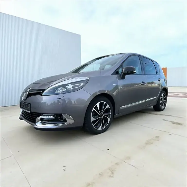 Gebraucht Renault Scénic III Bose Edition 110 PS (80 kW) 2014 Grau Limousine