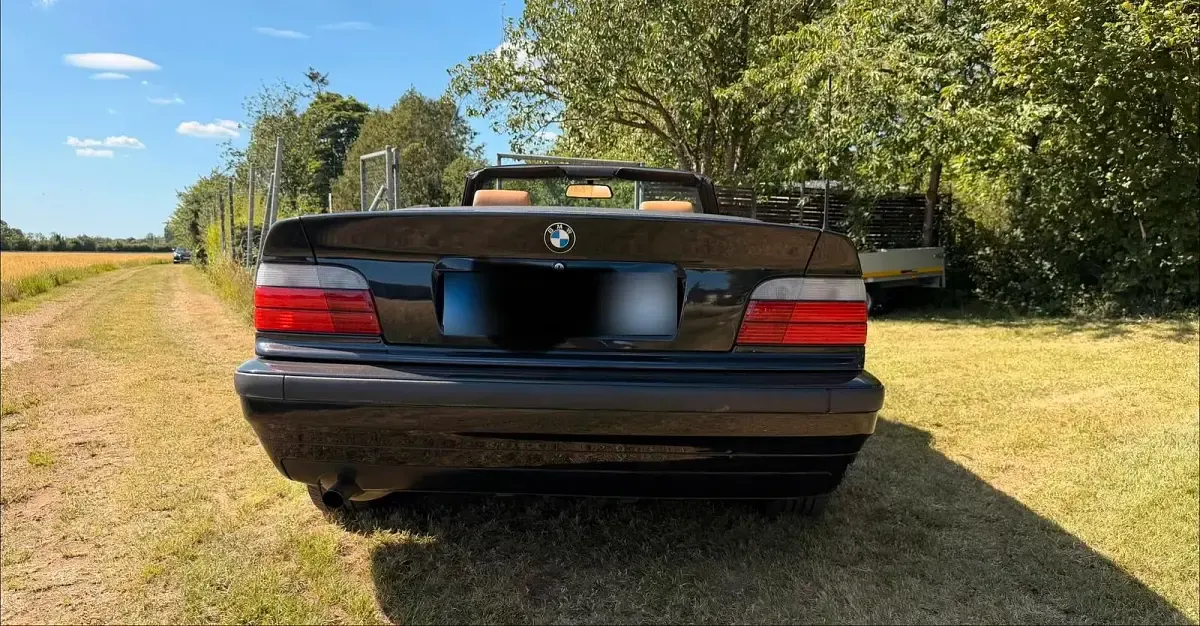 Gebraucht BMW 318 116 PS (85 kW) 1995 Schwarz Cabrio