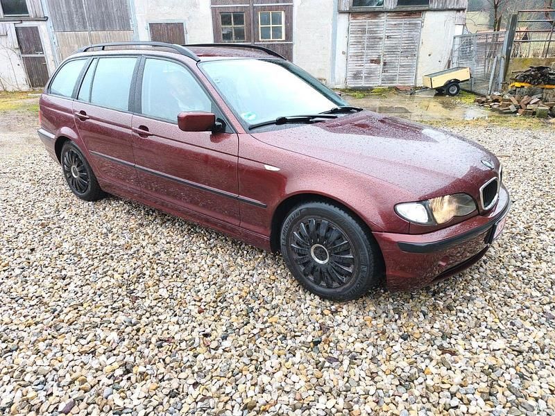 Gebraucht BMW 318 143 PS (105 kW) 2003 Rot Kombi