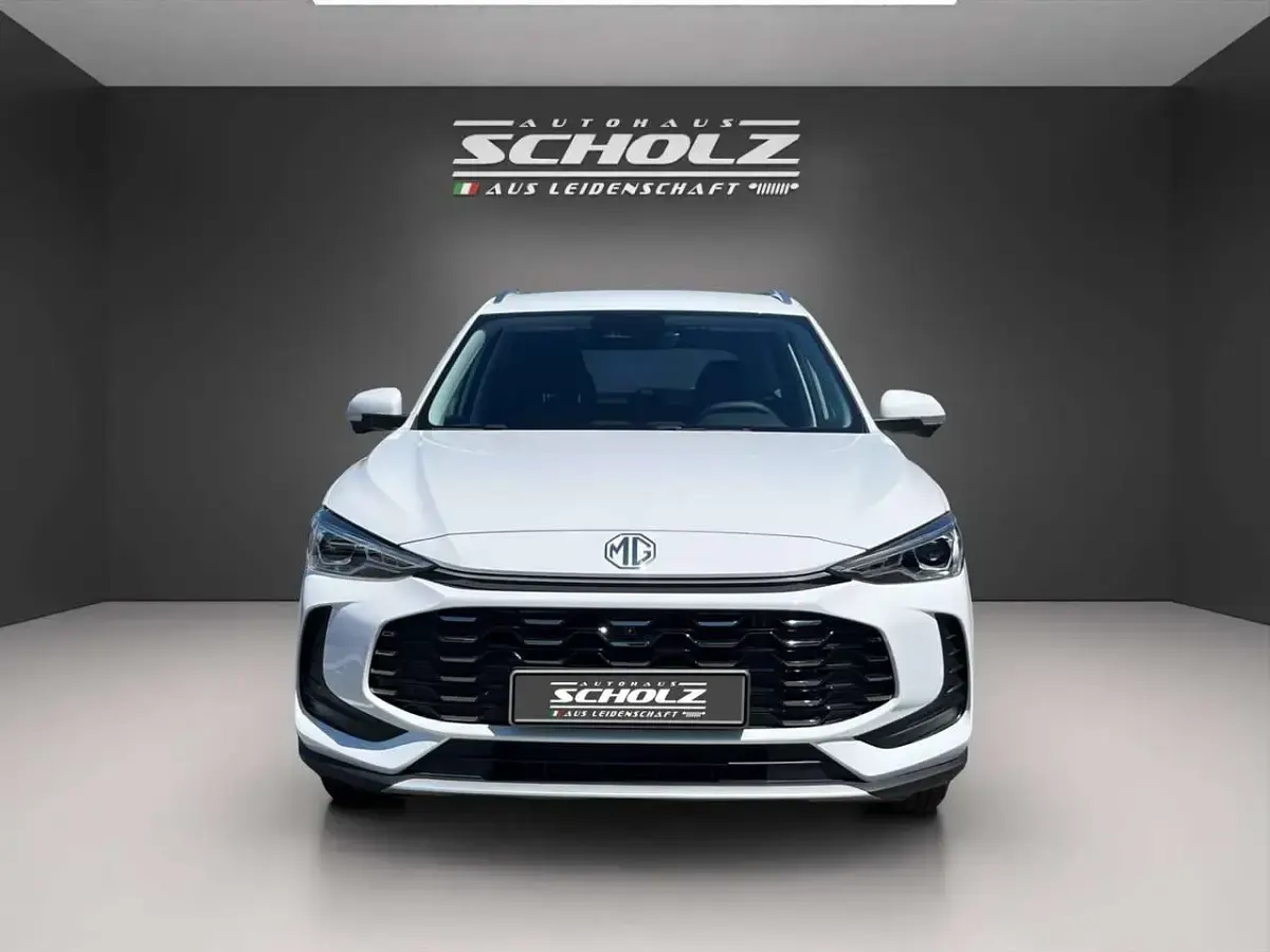 Neu MG ZS Luxury 197 PS (144 kW) 2026 Dover white SUV