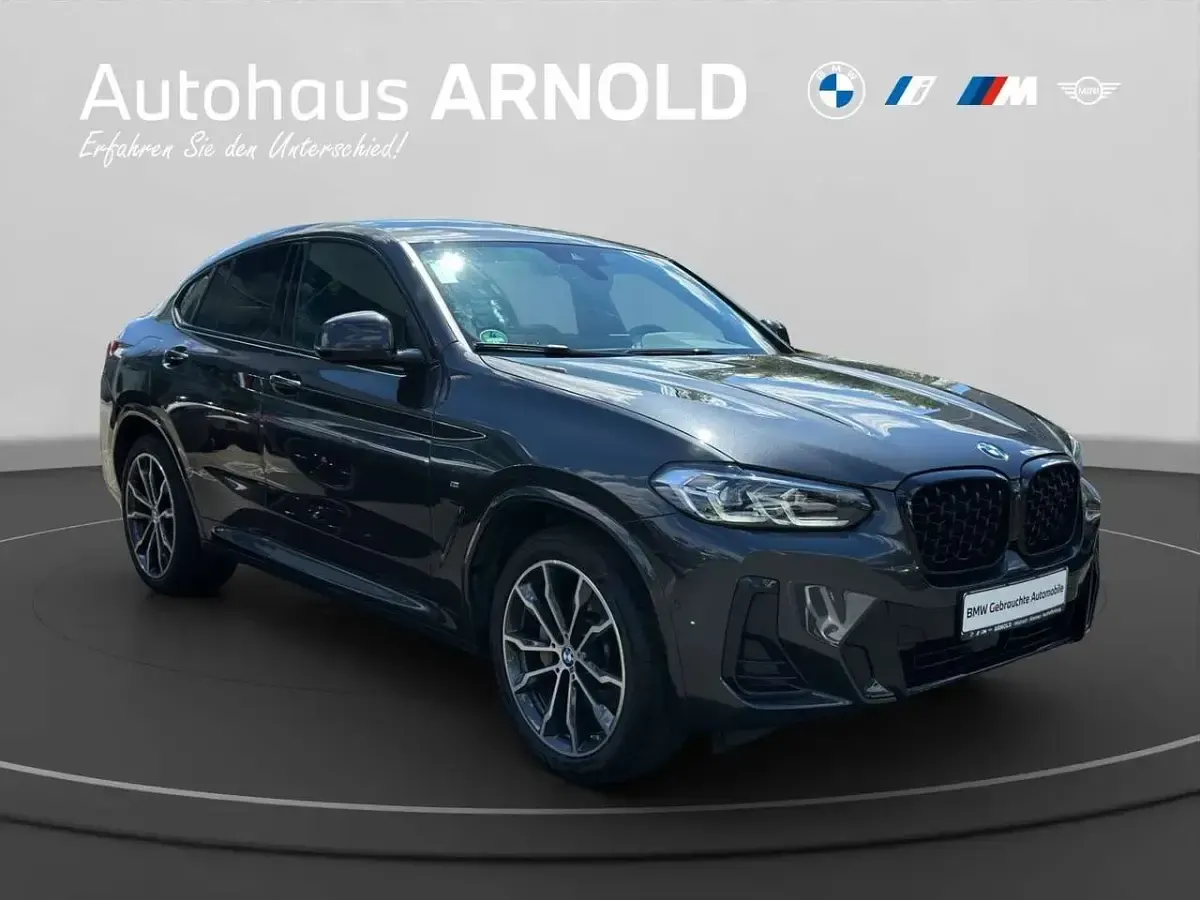 Gebraucht BMW X4 M Sport 245 PS (180 kW) 2023 Sophistograu brillanteffekt SUV